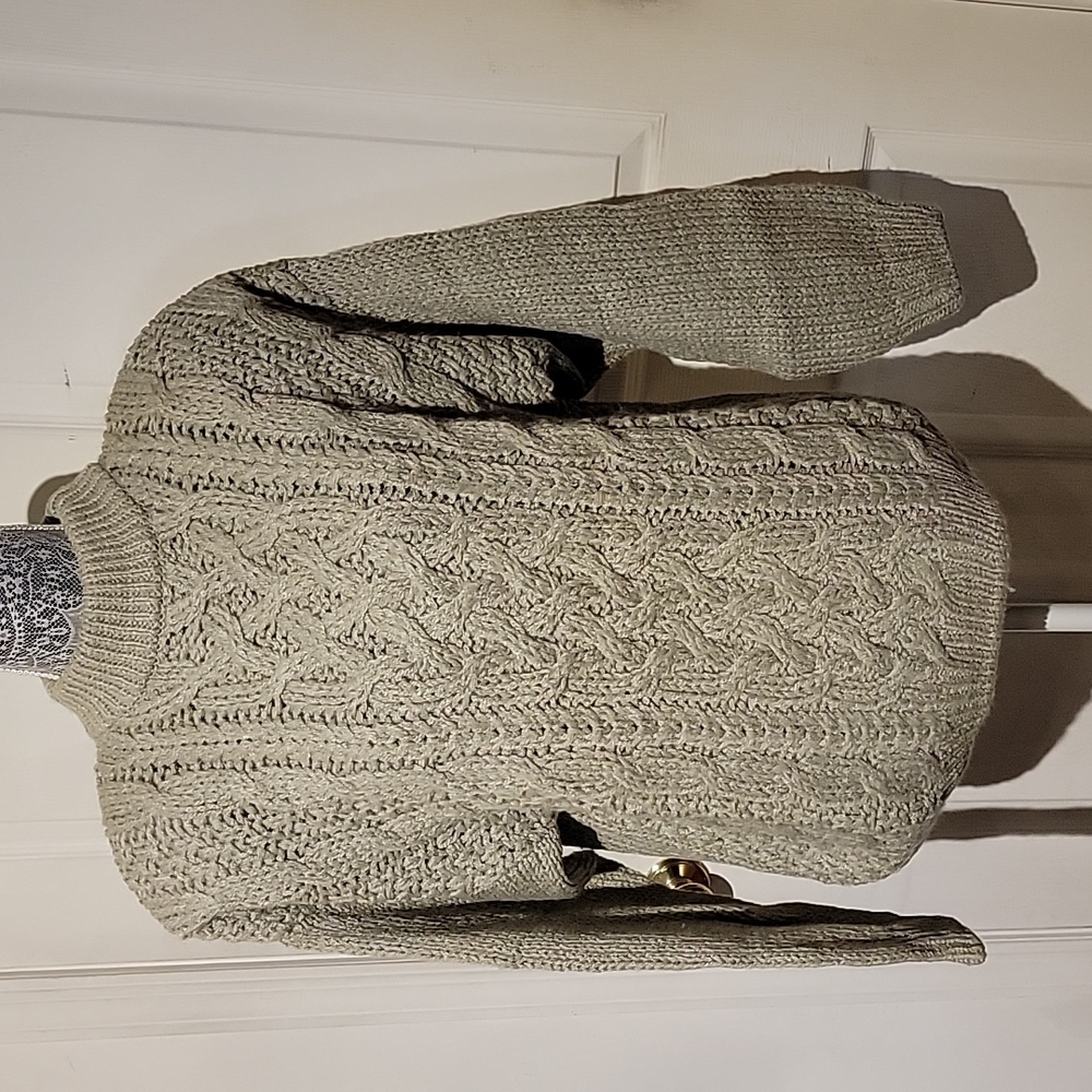 Jamie Scott Knitted By Hand Light Grey PullOver Women's Sweater Med Long Sleeve